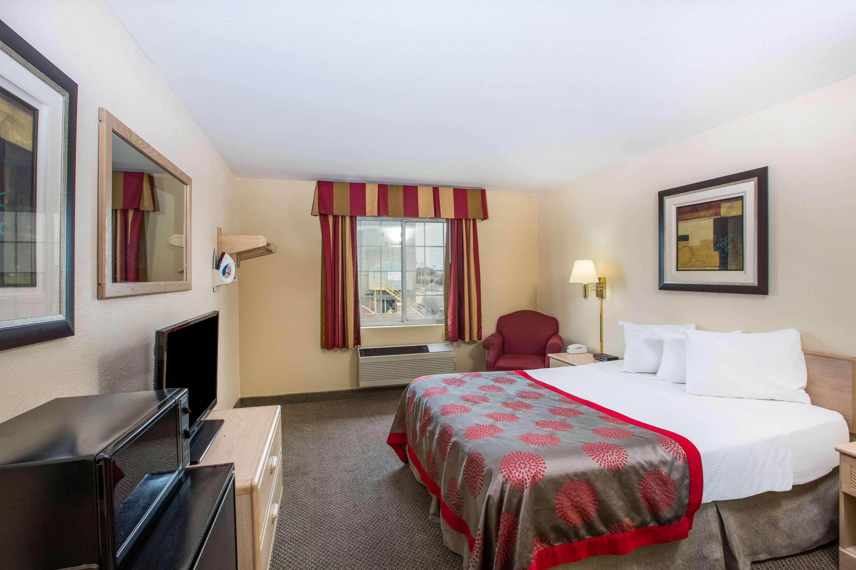 Ramada By Wyndham Sioux Falls Dış mekan fotoğraf