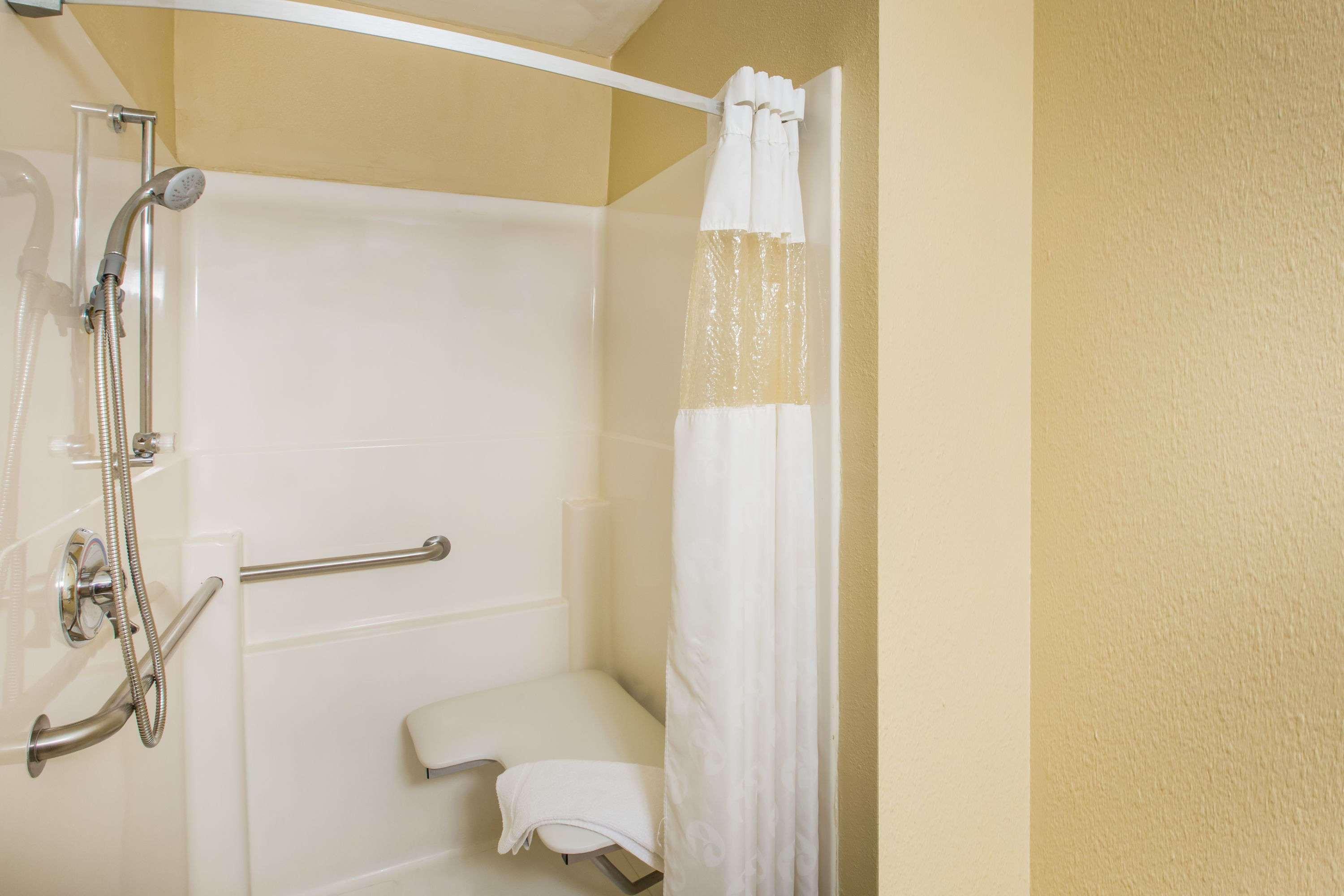 Ramada By Wyndham Sioux Falls Dış mekan fotoğraf